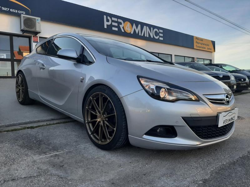 Opel ASTRA J GTC 