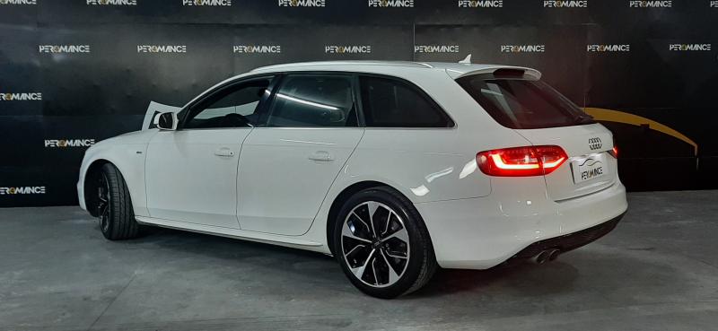 Audi A4 AVANT S-LINE 