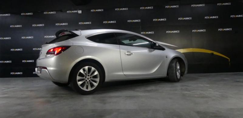 Opel ASTRA GTC 