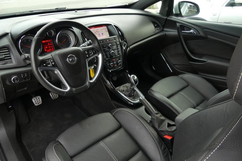 Opel ASTRA GTC 