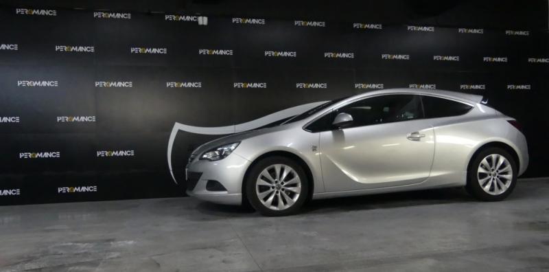 Opel ASTRA GTC 