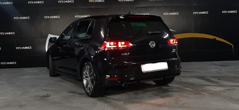 Volkswagen GOLF VII R-LINE 