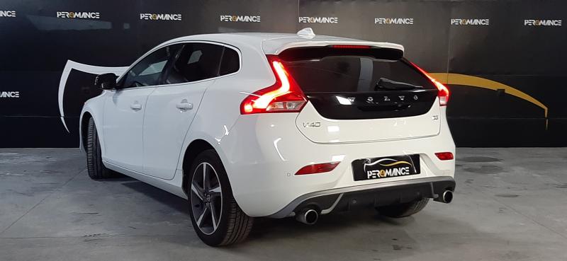 Volvo V40 R-DESIGN