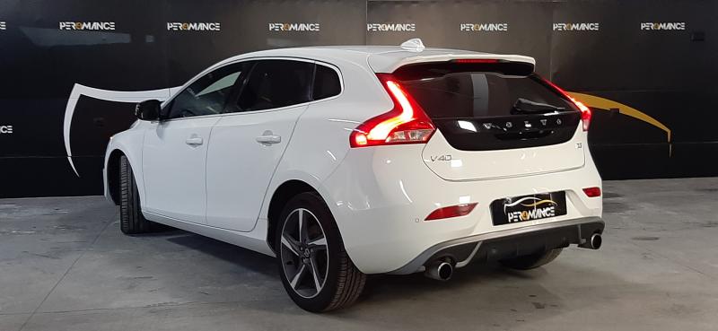 Volvo V40 R-DESIGN