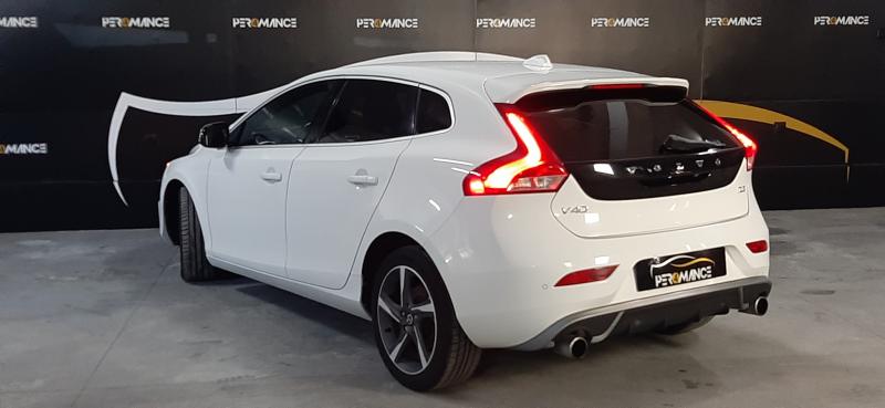 Volvo V40 R-DESIGN