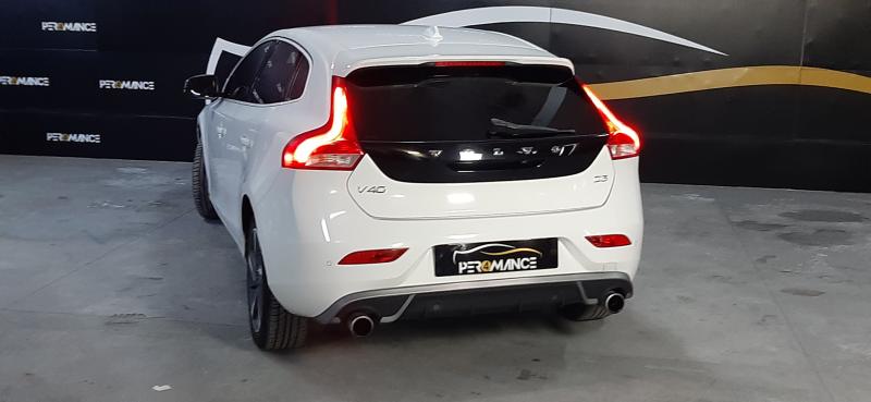 Volvo V40 R-DESIGN