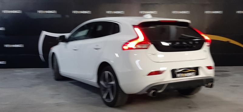 Volvo V40 R-DESIGN