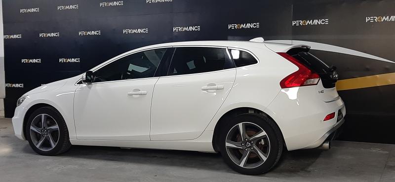 Volvo V40 R-DESIGN